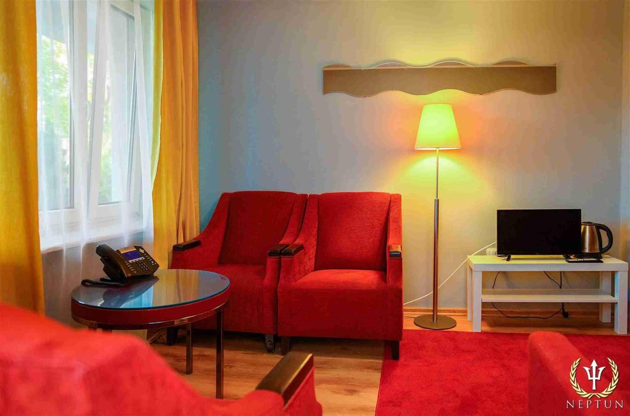 Hotel Neptun Ψ Jastrzębia Góra Esterno foto