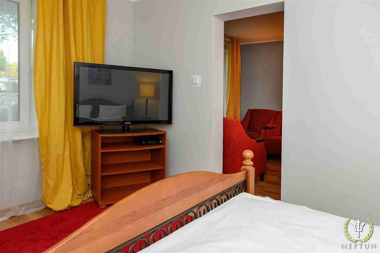 Hotel Neptun Ψ Jastrzębia Góra Esterno foto
